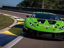 Lamborghini показала гоночный Huracan GT3 EVO2 на фото