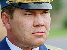 Офицеры ГРУ назвали версию гибели генерала Лебедя