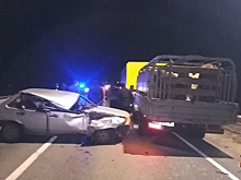 В Волгоградской области молодого мужчину раздавило между двумя грузовиками