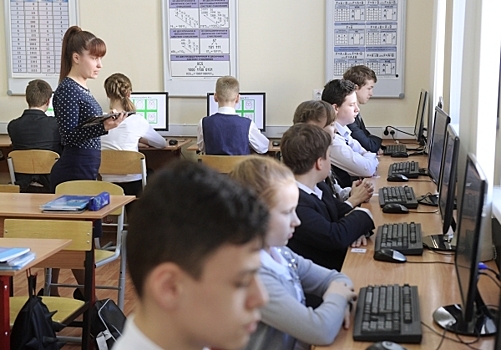 В Госдуме призвали доплатить учителям за COVID и за онлайн