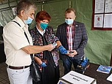 Муниципальные депутаты проверили работу крюковской ярмарки выходного дня