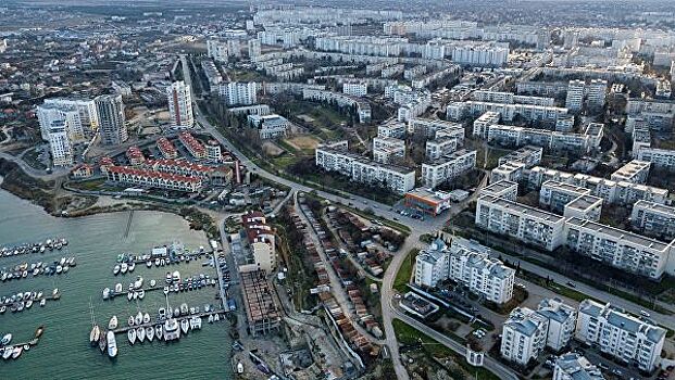 Власти объяснили существенный рост зарплат в Севастополе