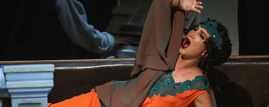 Садальский: Обезьянка в спектакле МХАТа играла лучше Бузовой