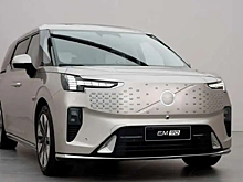 Первый в истории минивэн Volvo теперь можно купить в России