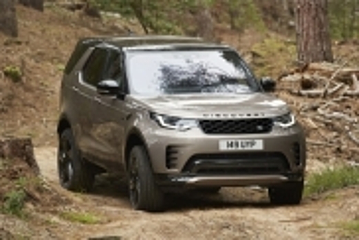 Стала известна цена внедорожника Land Rover Discovery в России