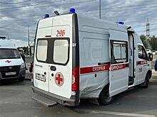 В Самаре на Московском шоссе произошло ДТП с легковушкой и машиной "скорой помощи"
