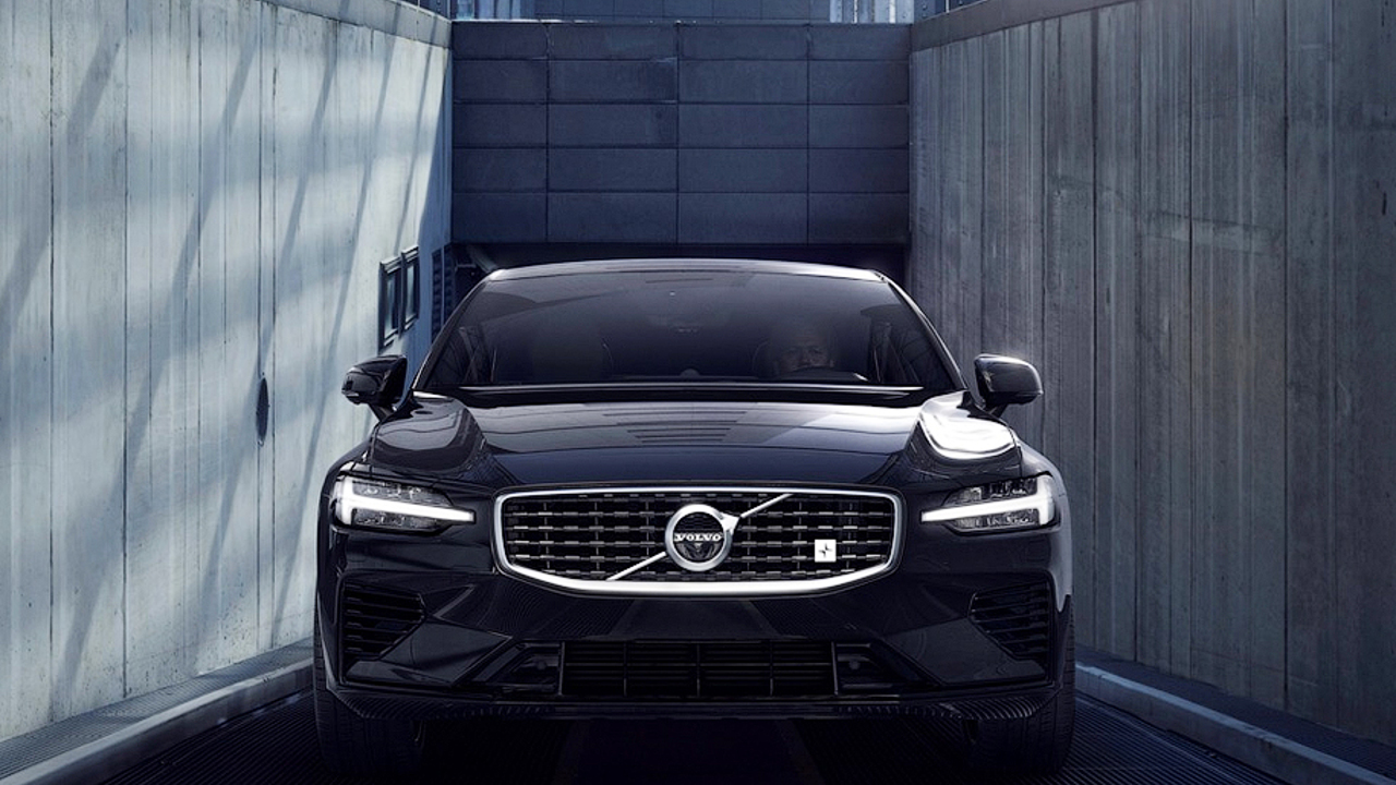 Весь тираж самого мощного Volvo S60 разобрали за 39 минут - Рамблер/авто