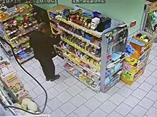 В Жигулевске пьяный воришка похитил шоколад на 2500 рублей и съел его