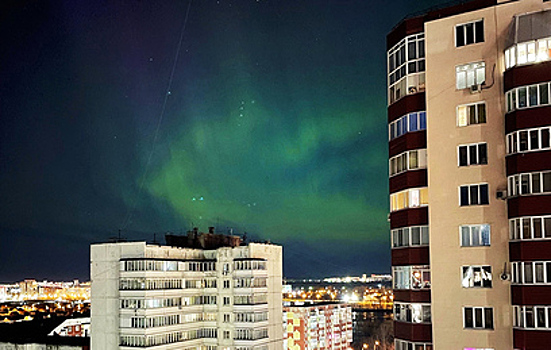 Зона полярных сияний образовалась на широте Москвы