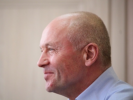 В Марксовском городском суде шесть часов зачитывают приговор Олегу Тополю