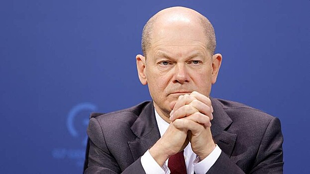 Шольц ушел от ответа на вопрос о поставках танков Leopard на Украину