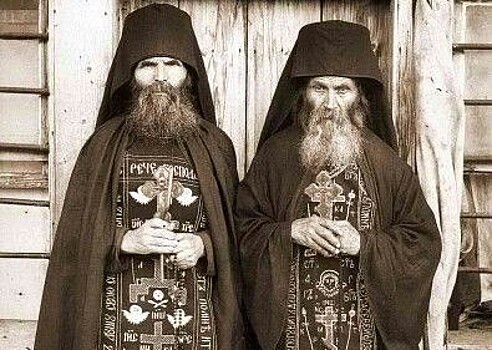 На что живут русские монахи