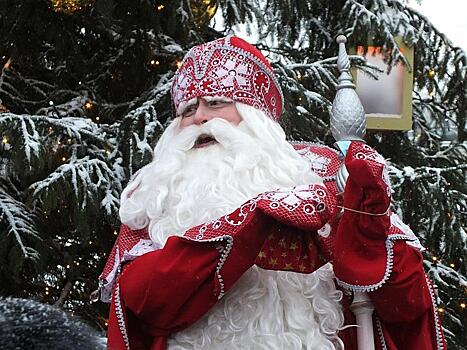 Российский Дед Мороз: Я отказался от пенсионного удостоверения