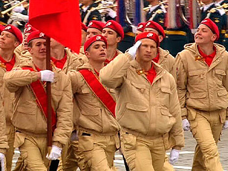 Юнармейцы впервые на Параде Победы: видео