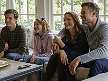 Для настроения: 8 лучших комедий за последнее время