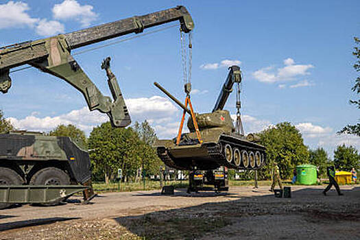 Власти Нарвы захотели вернуть памятник Т-34