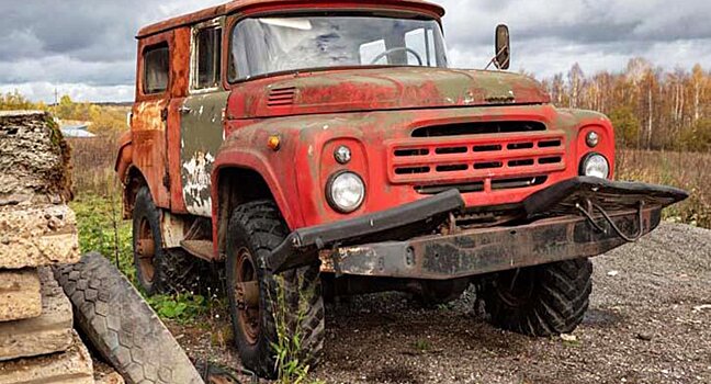 Что будет, если скрестить пожарный ЗИЛ-130 с «Шишигой»?