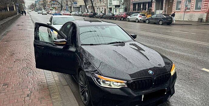 Из-за видео в соцсетях оштрафовали водителя, устроившего дрифт в центре Ростова