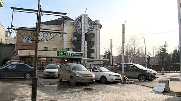 Мэр Пензы проверил ход реконструкции в центре города