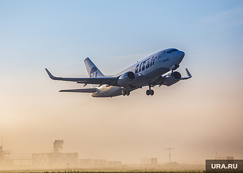 Самолет Уфа - Новый Уренгой сел на запасном аэродроме в Сургуте из-за тумана