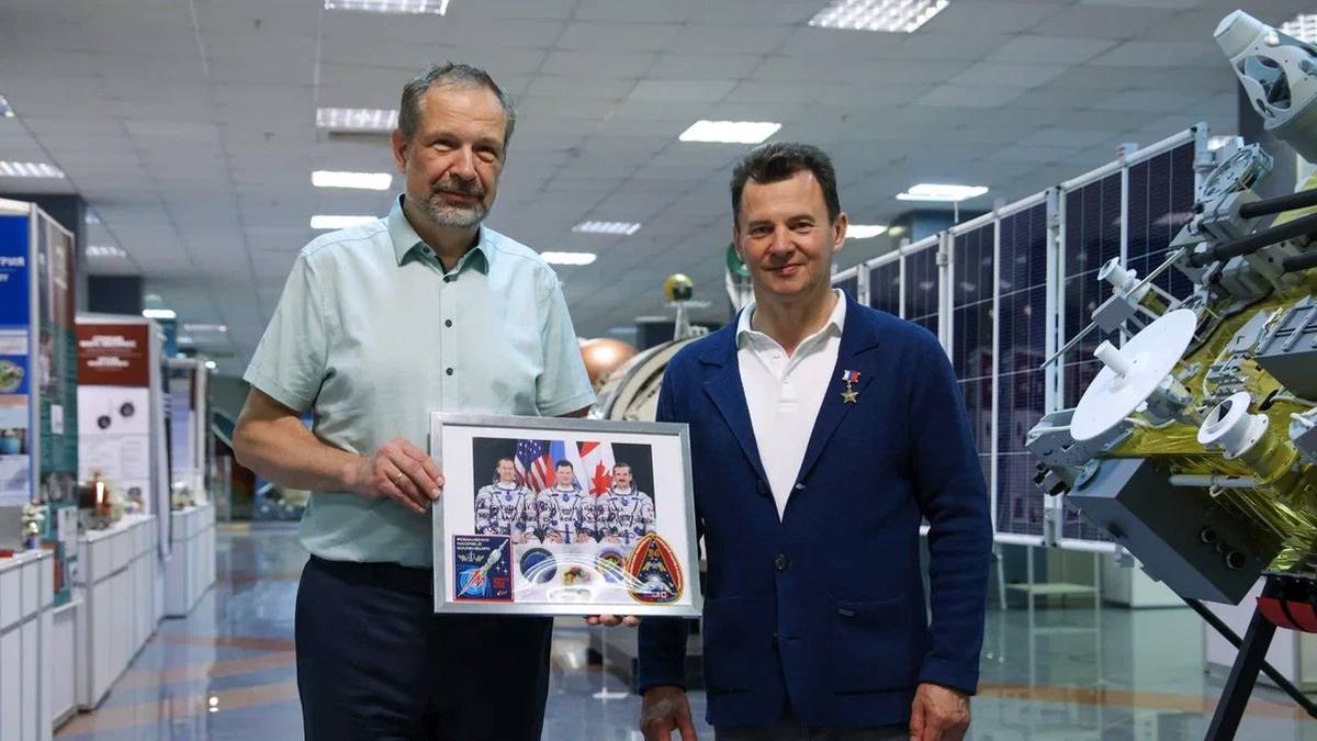 Депутат Госдумы Романенко: Ранняя профориентация школьников обеспечивает кадрами предприятия космоса