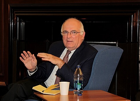 «Склонны убивать друг друга». Экс-глава МИ-6 назвал Россию жестокой страной