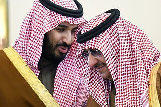 Трех членов саудовской королевской семьи арестовали