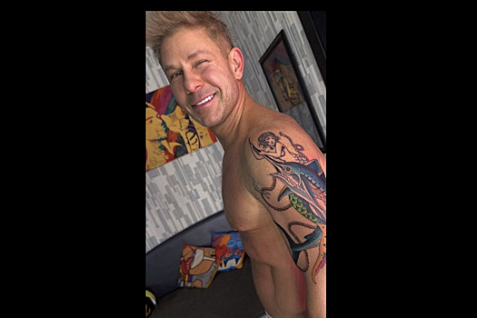 Митя Фомин сделал свою первую татуировку и сравнил это с потерей девстенности