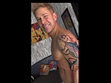 Митя Фомин сделал свою первую татуировку и сравнил это с потерей девстенности