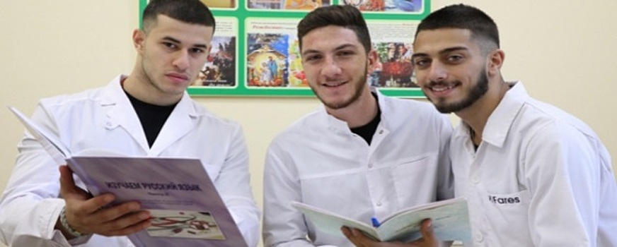 Иностранные студенты медицинского вуза в Волгограде пришли на помощь московской туристке