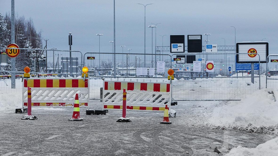 Пьяный швед на украденной машине попытался уехать из Финляндии в Россию