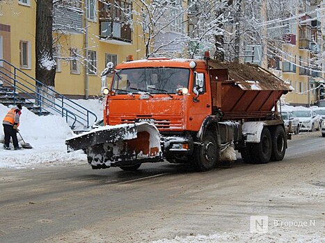 Более 600 тонн пескосоляной смеси высыпали на нижегородские дороги за ночь