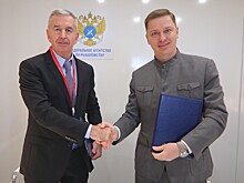 Владморрыбпорт подписал соглашение о внедрении новых технологий на полях ВЭФ-2025