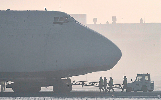 Российская авиакомпания сделала Канаде предложение по арестованному самолету Ан-124