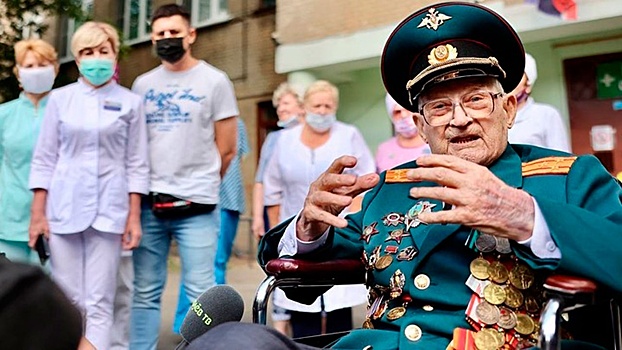 102-летний ветеран из Подмосковья вылечился от COVID