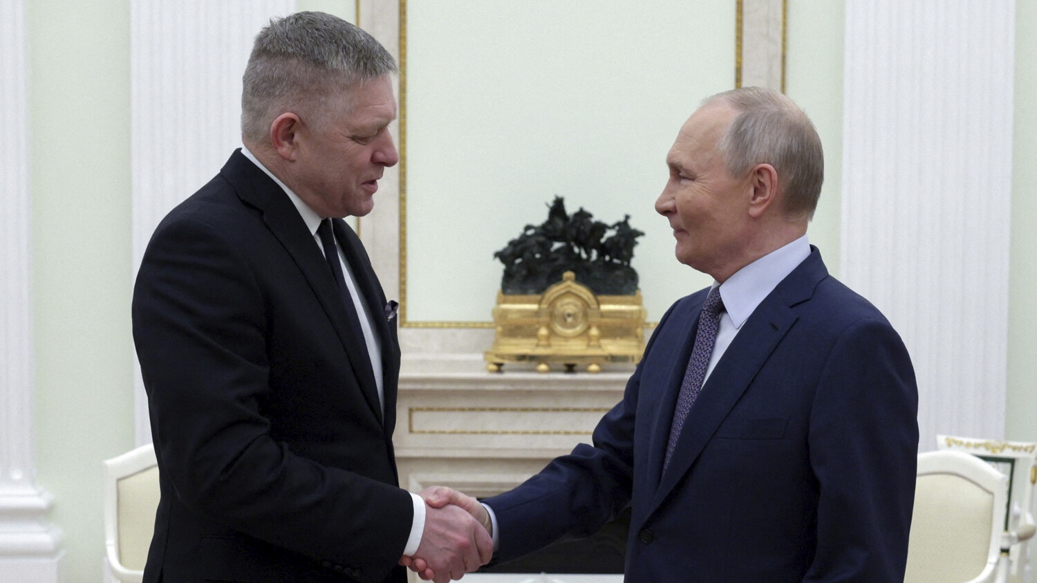 Путин и премьер Словакии завершили переговоры в Кремле
