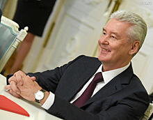 Мэр Москвы поздравил с днем рождения директора Исторической библиотеки России М.Афанасьева