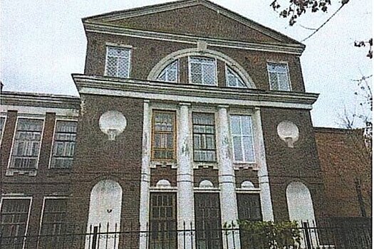 Оказался не нужен: на комплекс больниц при фабрике Крестовниковых не нашли покупателя