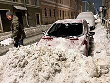 Химик объяснил, почему опасно оставлять документы в машине