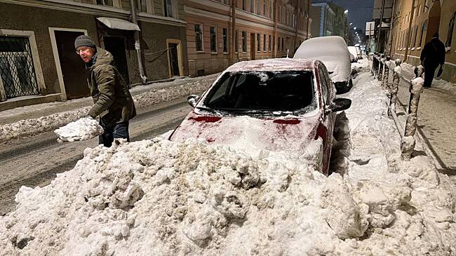 Химик объяснил, почему опасно оставлять документы в машине