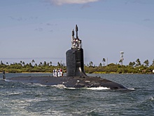 CNN: США перебросили на Карибы подлодку и ракетный крейсер