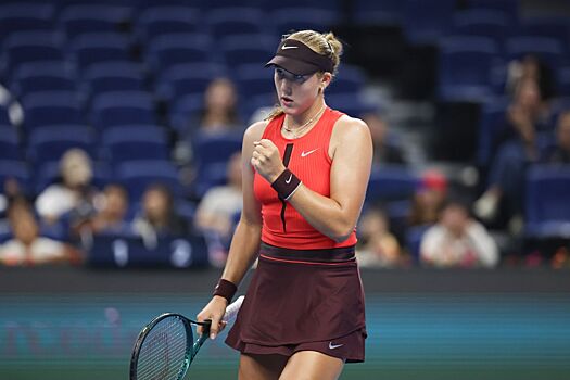 Онлайн-трансляция Пекина 2025: Мирра Андреева, Медведев, Потапова, Синнер, Швёнтек, Зверев, расписание, сетки, где смотреть