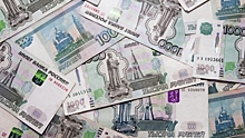 В ЦБ анонсировали появление герба РФ на российских банкнотах