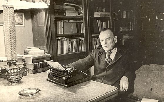 Город для зимних прогулок: московские адреса Константина Паустовского