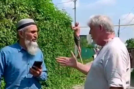 Россиянин жестко поговорил с мигрантом, его сняли на видео