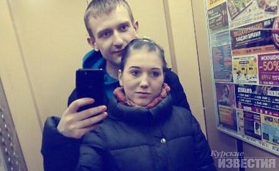 В Курске пара похитила телефон у посетительницы ТЦ