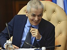 Онищенко призвал полностью запретить продажу "энергетиков"