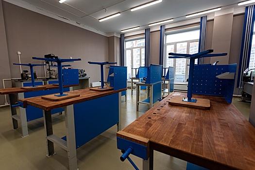 В трех новосибирских школах наберут по 12 первых классов