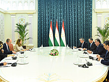 Эмомали Рахмон: Таджикистан терпит ущерб на сотни миллионов долларов от глобального потепления