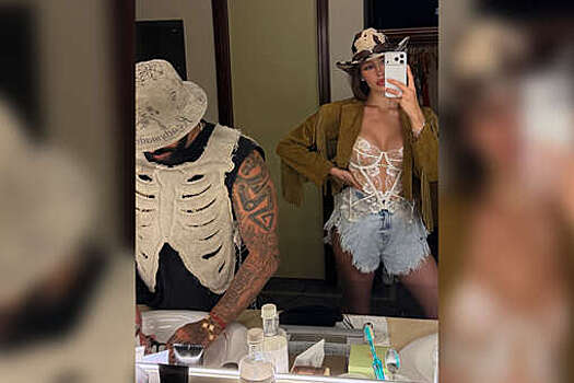 Модель Валентина Иванова в кружевном корсете снялась с рэпером на отдыхе